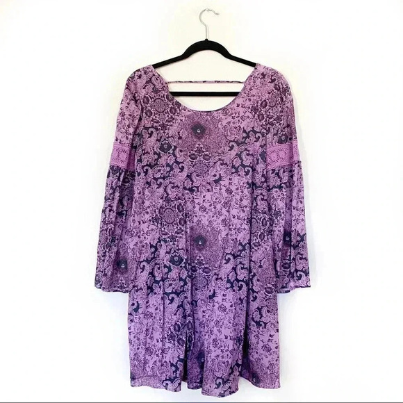 Sun & Shadow Dresses & Skirts - SUN & SHADOW Floral Dress with Bell Sleeves